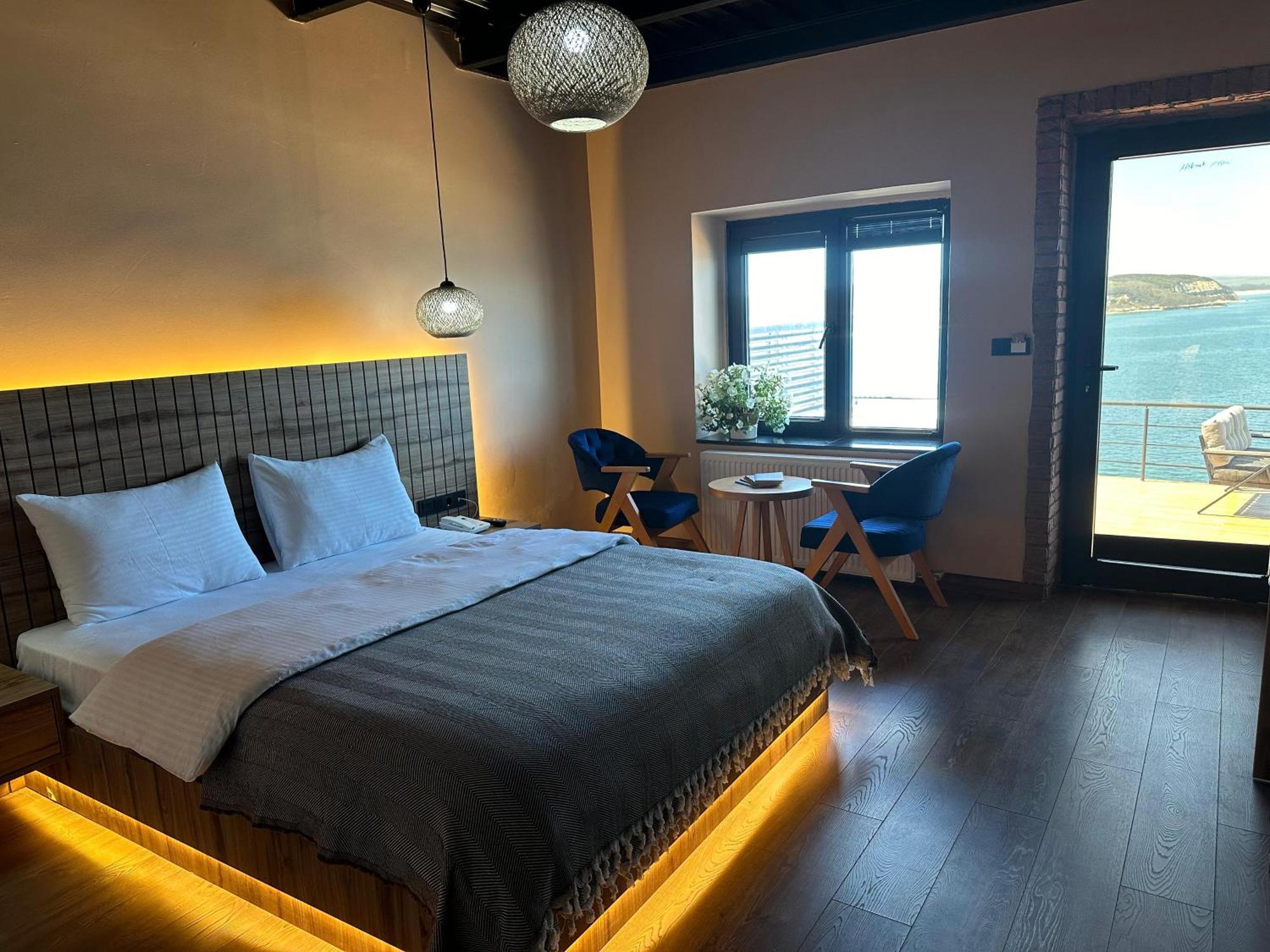Marina Fener Hotel Istanbul Airport Karaburun  Ngoại thất bức ảnh